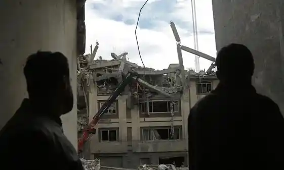 saldırı sonrası bina