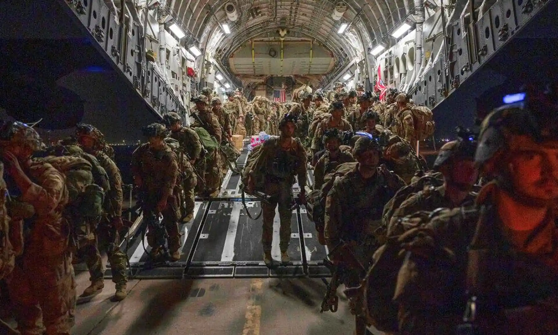 askerler intikal ederken