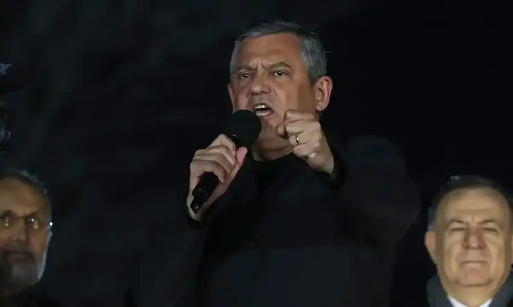 Özgür Özel Manisa'dayken