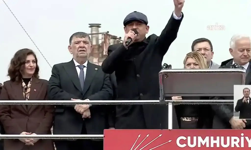 Özgür Özel Çanakkale'deyken