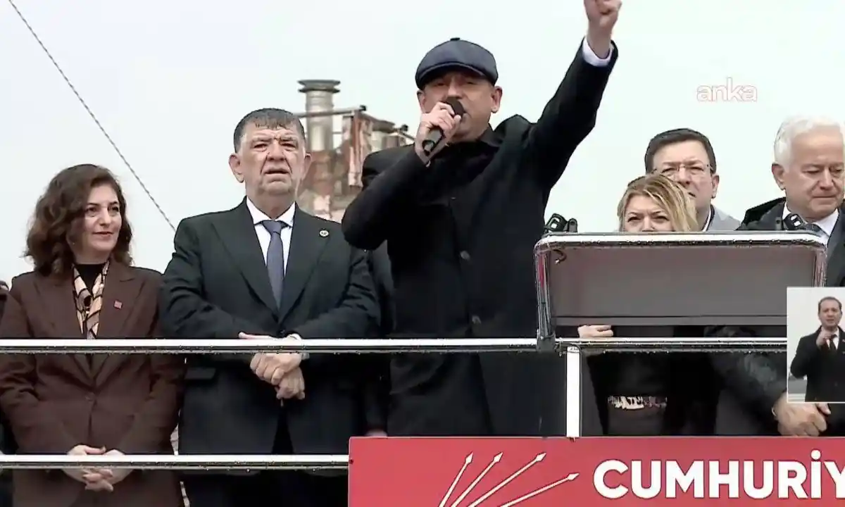 Özgür Özel Çanakkale'deyken