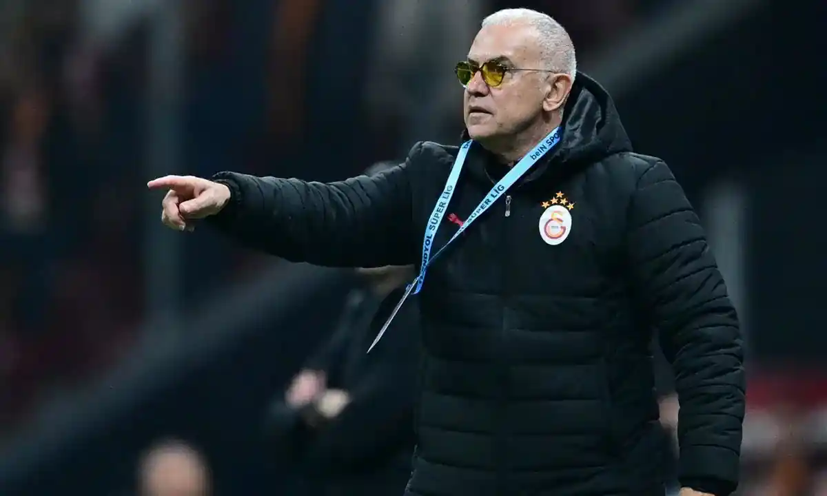 Yardımcı Antrenör Saraloğlu maçtayken