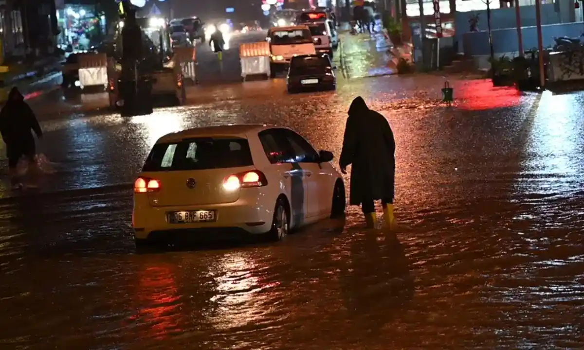 selde araba dururken