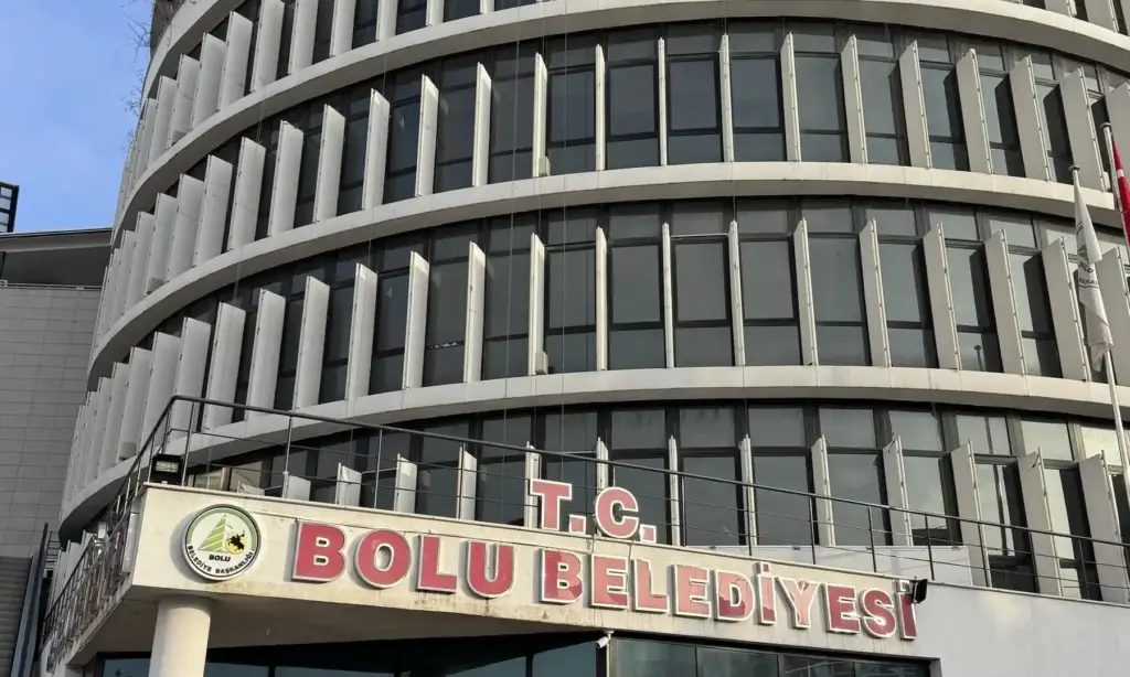 Bolu Belediye binası dışarıdan görünüm