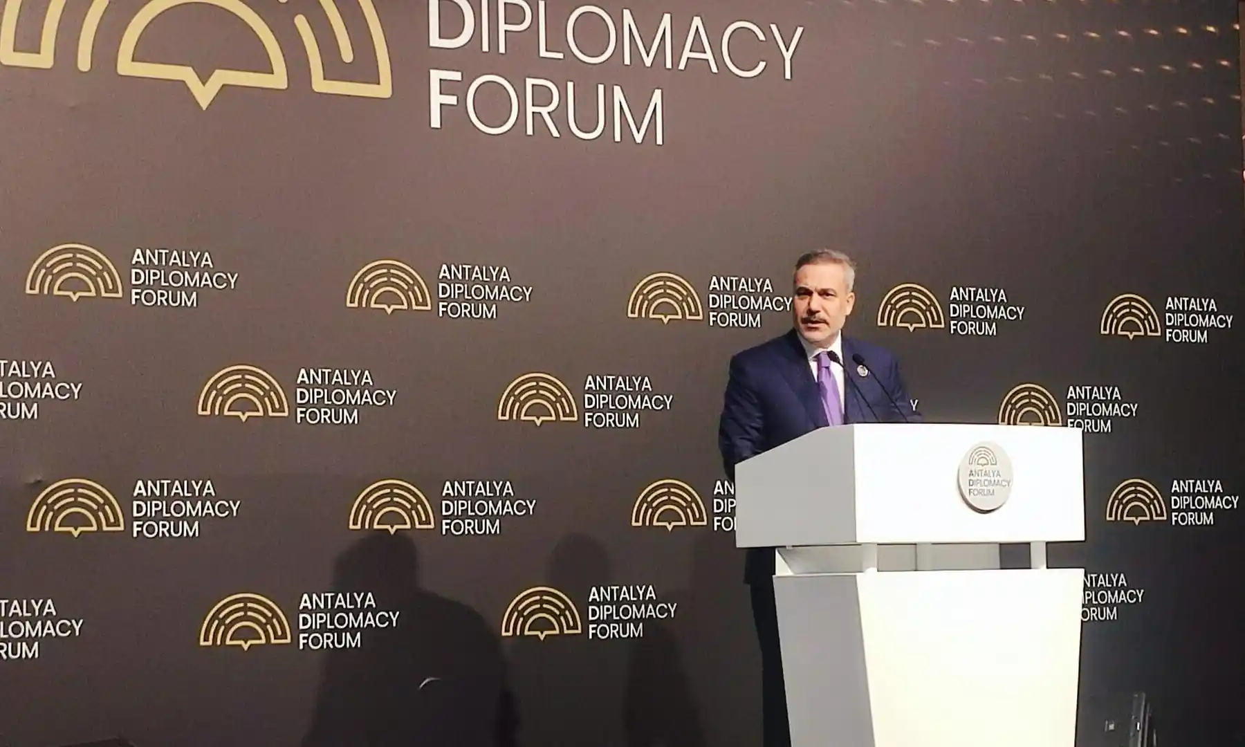 Hakan Fidan kürsüdeyken