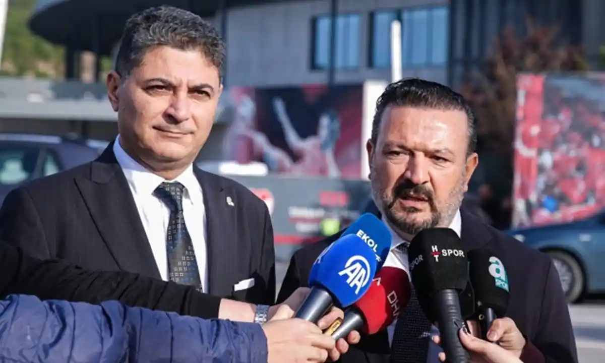 Ertan Torunoğulları röportajdayken