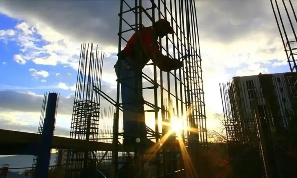 inşaatta çalışan usta